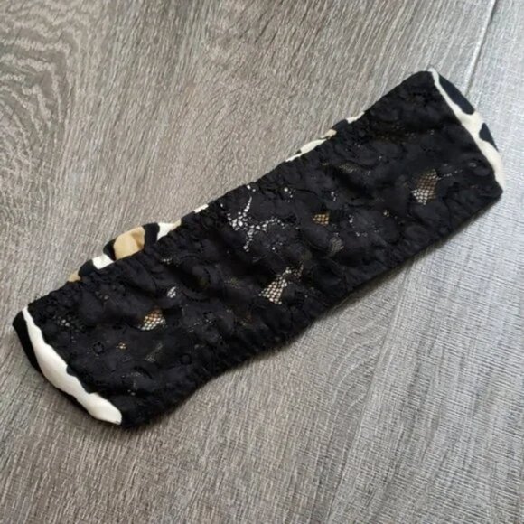 Only Hearts lace back Bandeau Bralette - Picture 2 of 2